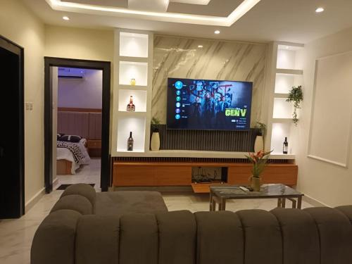 Ojokoro Apartment | Less2More Luxury Suites