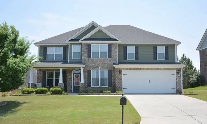 Evans House | Let us welcome you to our beautiful 4 br/4.5ba home FORE Masters week! ⛳️