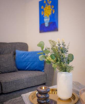 Southport Apartment | Lethbridge Villa 49 Apartment 3 Super Fibre WiFi, Free parking