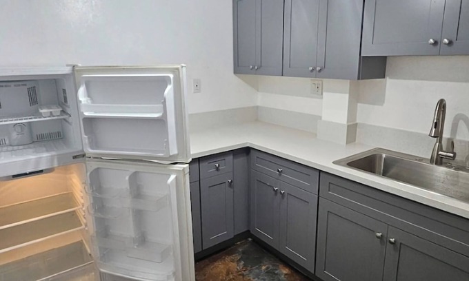 Laguna Hills Condo | Leval Entry~Downstairs~Remodeld Kitchen~Monthly~Gym~Pools~Spa~讲中文