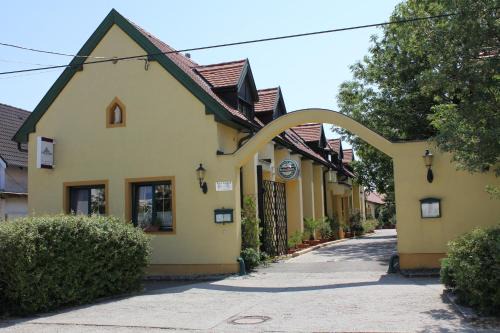 Kophaza Bed & Breakfast | Levanda Panzió