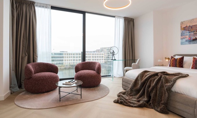 Amsterdam East Apartment | LevelUp Waterfront - Stylish Amsterdam Apartment