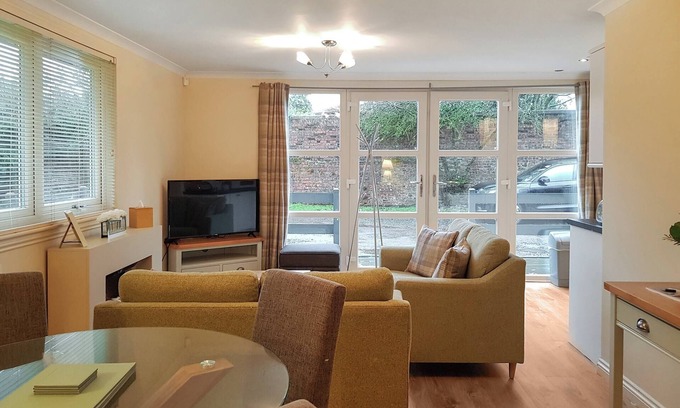 Arden Cottage | Leven Lodge 2 - UK46044