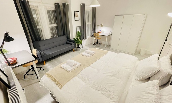 Leytonstone House | Leytonstone House - Sleepylodge