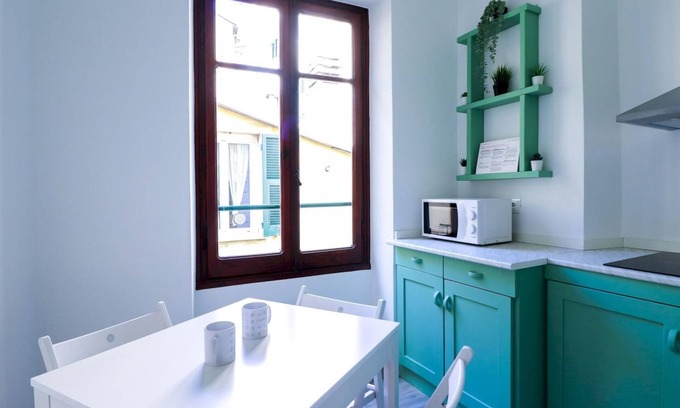 Rapallo Apartment | Liceti 5 B