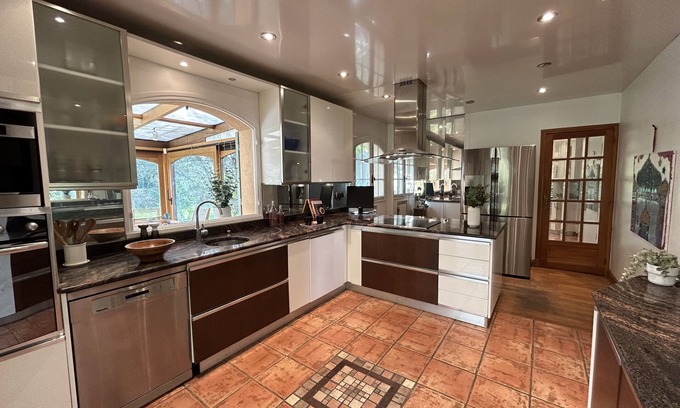 Cachan House | Lieu de Séjour Prestigieux