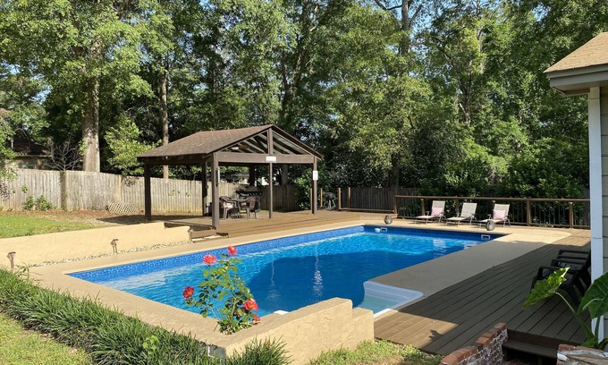Tallahassee House | Life is better by the pool, near FSU,nPrivate pool, sleeps 8, pet friendly!