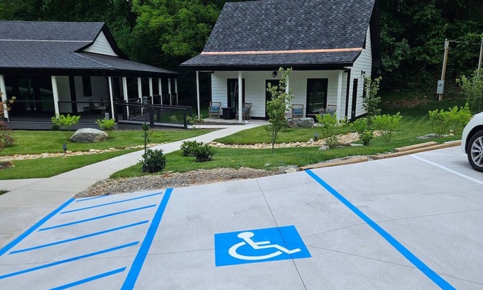 Brevard Cottage | Life's Especially Good Retreat! ADA Accessible