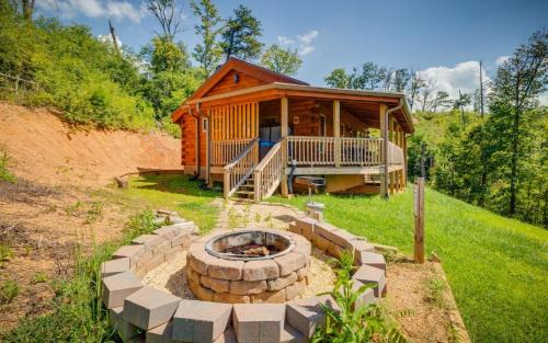 Gatlinburg - Pigeon Forge Villa | Lifes a Bear