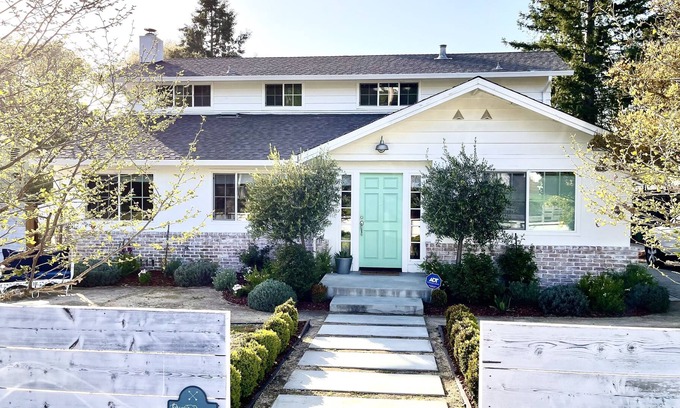 Scotts Valley House | Light and Bright 4 Bedroom in Scotts Valley