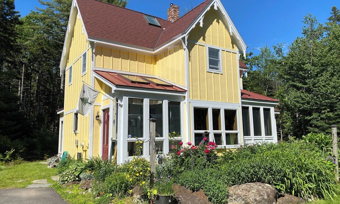 Lincolnville Cottage | Light-filled Cottage Close to Lincolnville Beach. Pet friendly!