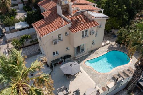 Paphos Villa | LightHouse Pool Villa