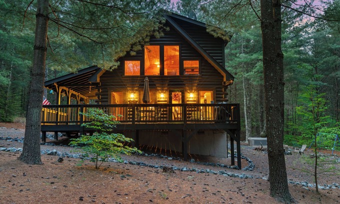 Vein Mountain Cabin | "Lil Cub" Cabin in Nebo Gated Community