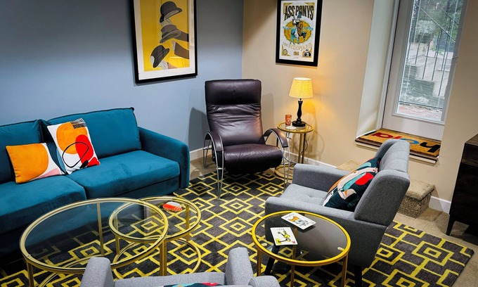 Mount Auburn Condo | Lil' Gem of Historic Prospect Hill/OTR, Cincy's most coveted neighborhood