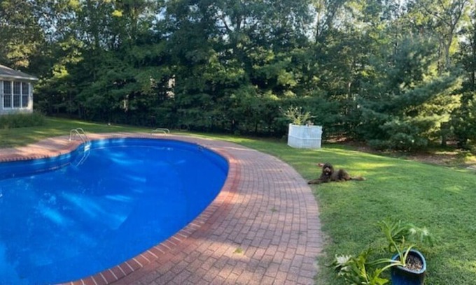 Northwest Harbor Cottage | Lil's East Hampton Inn Cottage.