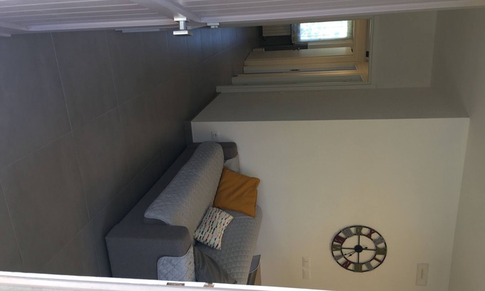Marina di Massa Apartment | Lilac ground floor apartment newly tastefully renovated