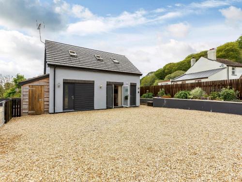 Flaxley House | Lilac Lodge