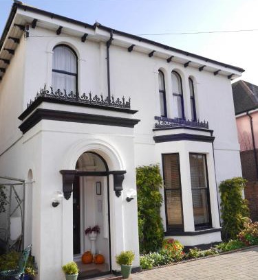 Weymouth Bed & Breakfast | Lilac Villa Guest House