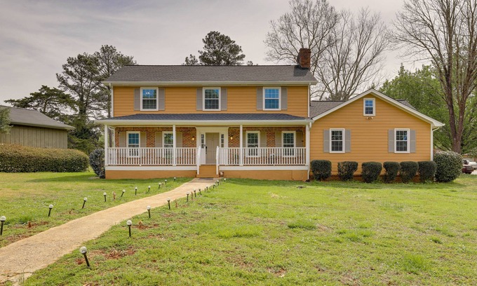Lilburn House | Lilburn Vacation Home w/Grill ~ 31 Mi to Atlanta