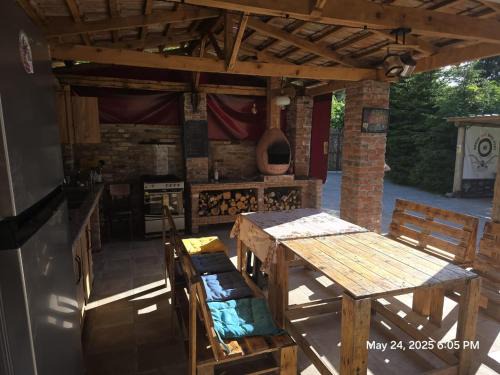 Kobuleti House | Lili's Riverside Villa in Dagva