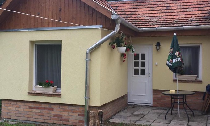 Szentendrei House | Liliom Vendégház
