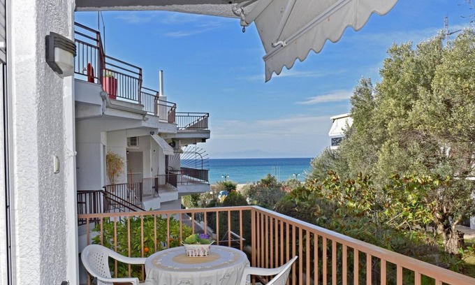Nea Moudania Apartment | Lillian Apartment by Travel Pro Services