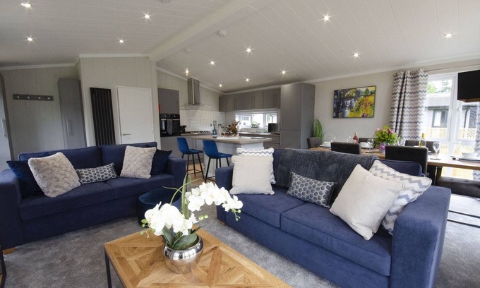 Ryther Apartment | Lilypad Lodge - Hollicarrs Holiday Park