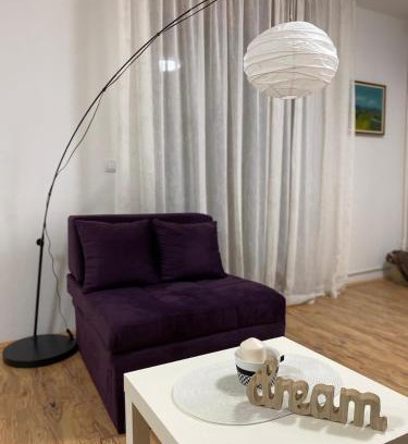 Leskovac Apartment | Lilyy