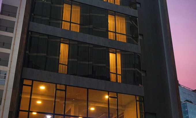 Leuro Hotel | Lima Host
