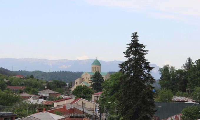 Kutaisi Apartment | Lime Hill Hotel