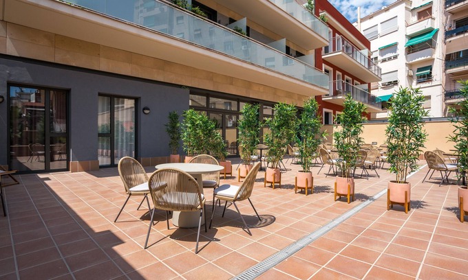 El Camp de l'Arpa del Clot Apartment | Limehome Barcelona Carrer de Besalú 82