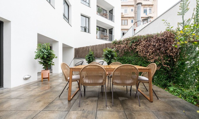 Hostafrancs Apartment | Limehome Barcelona Rector Triadó