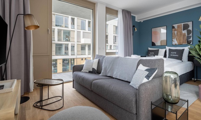 Bornstedt Apartment | limehome Potsdam | Suite L with sofa bed
