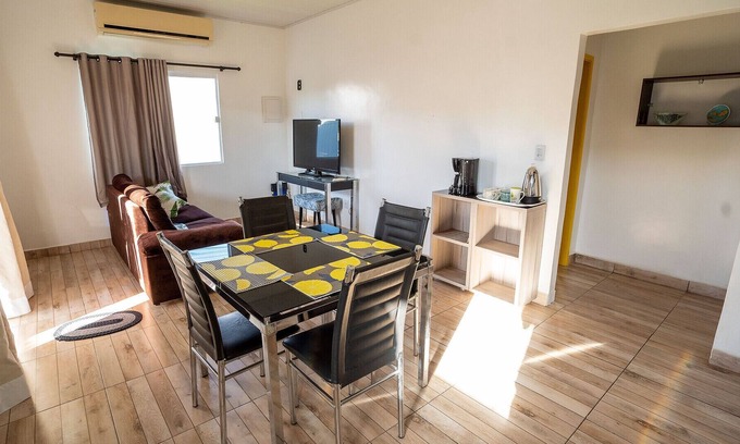 Mecejana House | Linda casa com Wi-Fi próxima a Praça das Águas/RR
