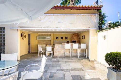 Loteamento Joao Batista Juliao House | Linda casa na praia da Enseada - 150mts da praia