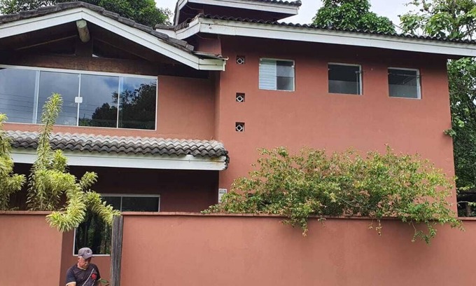 Guarutuba House | Linda Casa PÉ NA Areia, Três Suítes, Churrasqueira, Hidromassagem