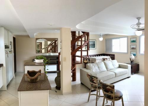 Caioba Apartment | Linda Cobertura Caiobá, amplo terraço com churrasqueira, e linda vista na Av Atlântica, Edificio Frente Mar