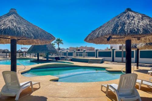 Las Conchas Apartment | Linda Vista Condominio #220
