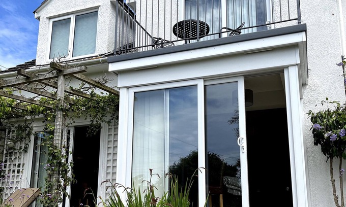 Newton Ferrers Cottage | LINDEN LEA, character holiday cottage in Newton Ferrers
