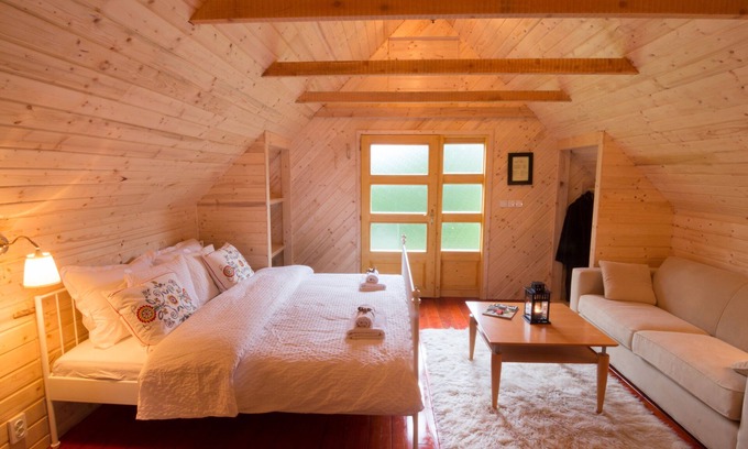 Velika Plana Ski Chalet | Linden Tree Retreat & Ranch