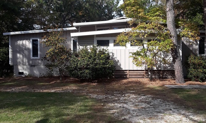 North Shores House | LINENS INCLUDED*! 3 BLOCKS TO BEACH/COMMUNITY POOL/NORTH SHORES/REHOBOTH BEACH