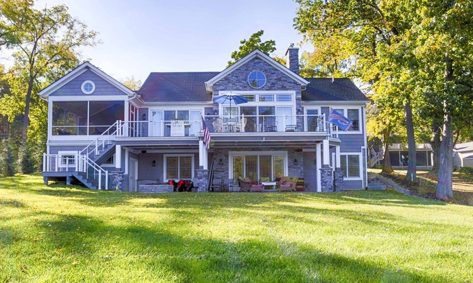 Honeoye House | Linger Longer Lakehouse: "Luxury Lake Living"
