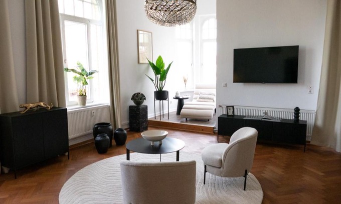 Minden Apartment | Lio Suite Design Apartment Balkon Netflix Parken