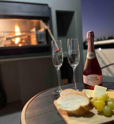 Mossel Bay Apartment | Lionel’s Garden Route Getaway