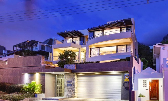 Camps Bay Villa | Lions' Crest