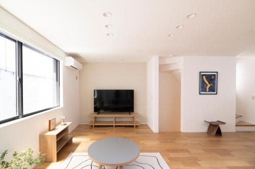 Minato Villa | LIRI 霞 3min to JR弁天町 Direct to USJ & Umeda & EXPO