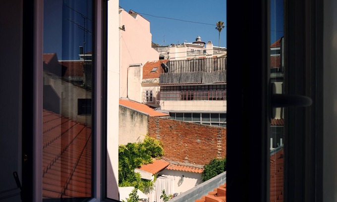 Sao Jose House | Lisbon Calling Rooms & Studio