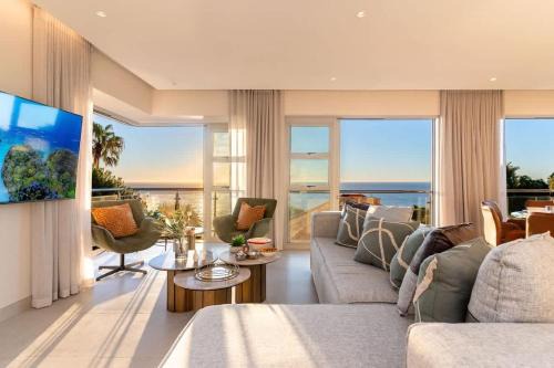 Clifton Villa | Lisburn on Clifton Villa - Ocean Views, Sleeps 15