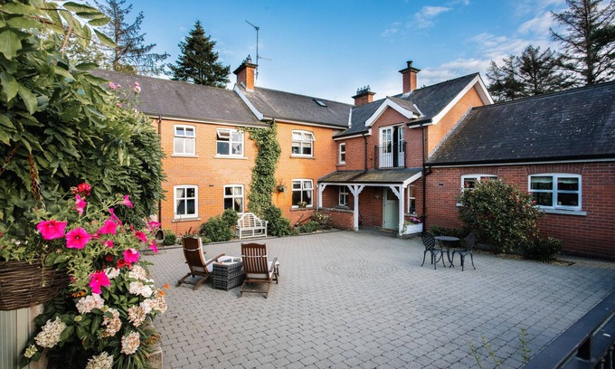 Dromore Bed & Breakfast | Lisnacurran B&B - The Parlour Room