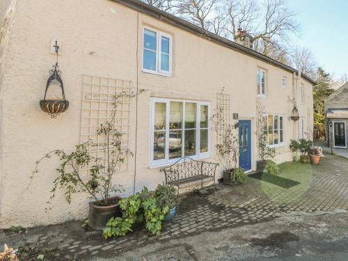 Castleton House | Little Bargate